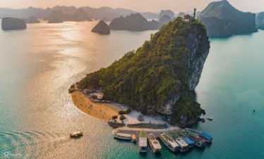 baie d halong titov