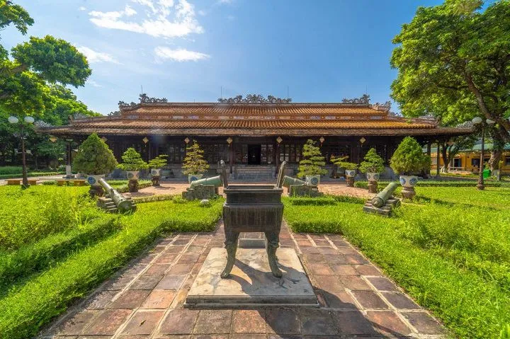 citadelle hue dien long an_1000