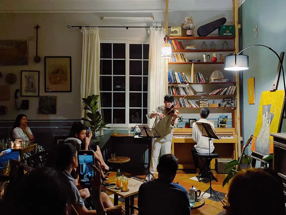 cafe musique hanoi