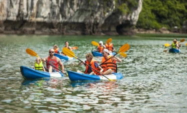halong kayak