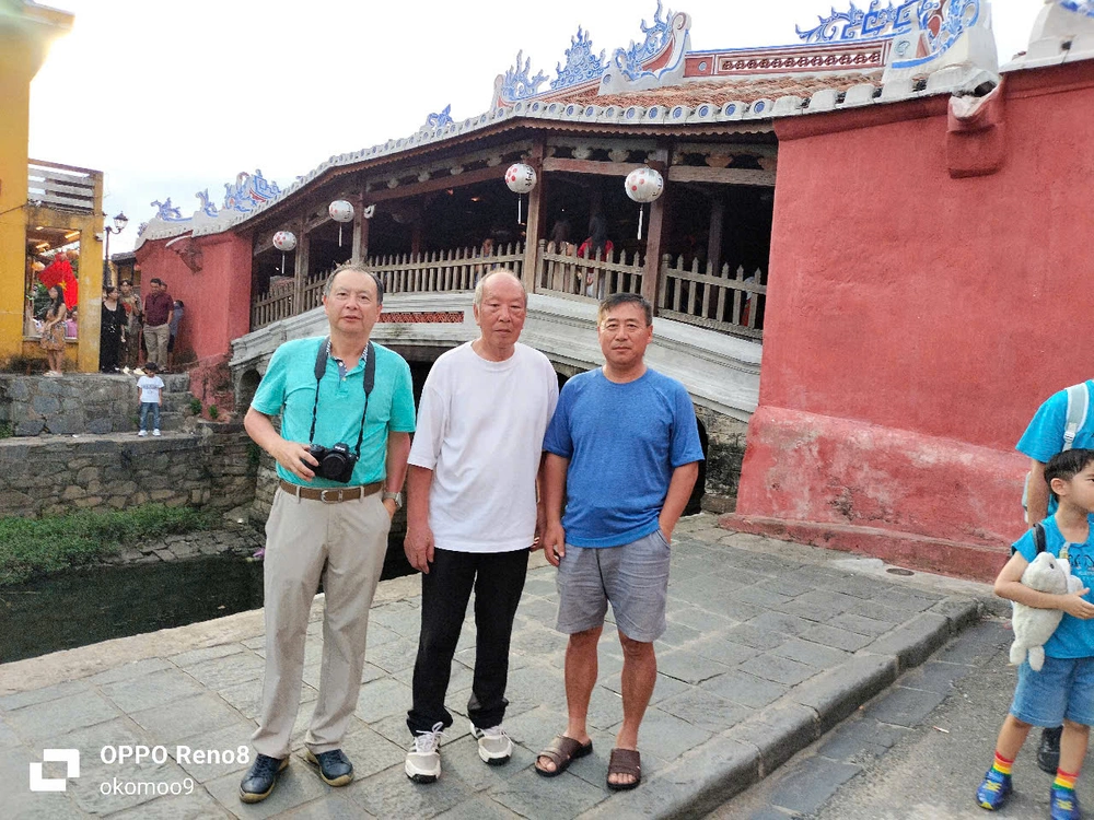 far east tour avis 0b