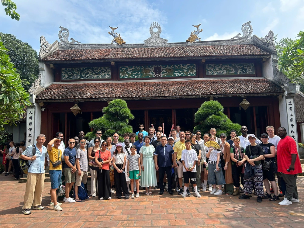 far east tour avis 1