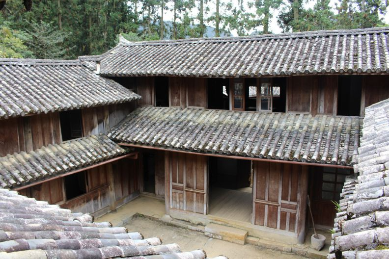 Palais de la famille Vuong ha giang_1000