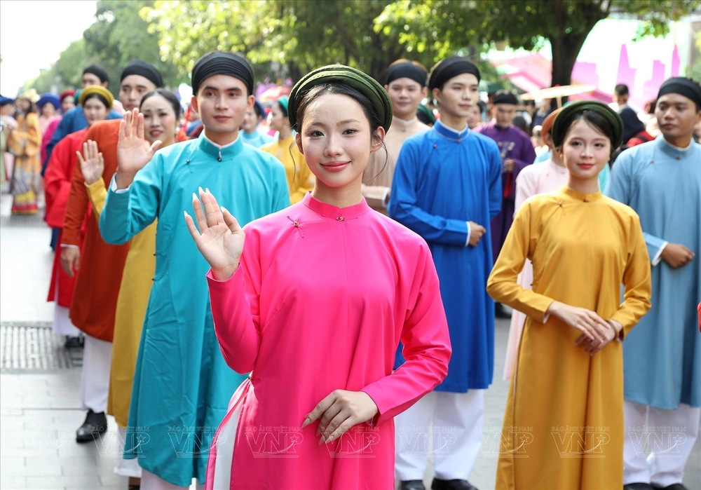 ao dai vietnam 1_