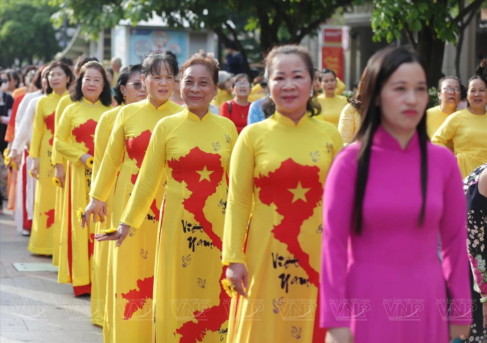 ao dai vietnam 2_
