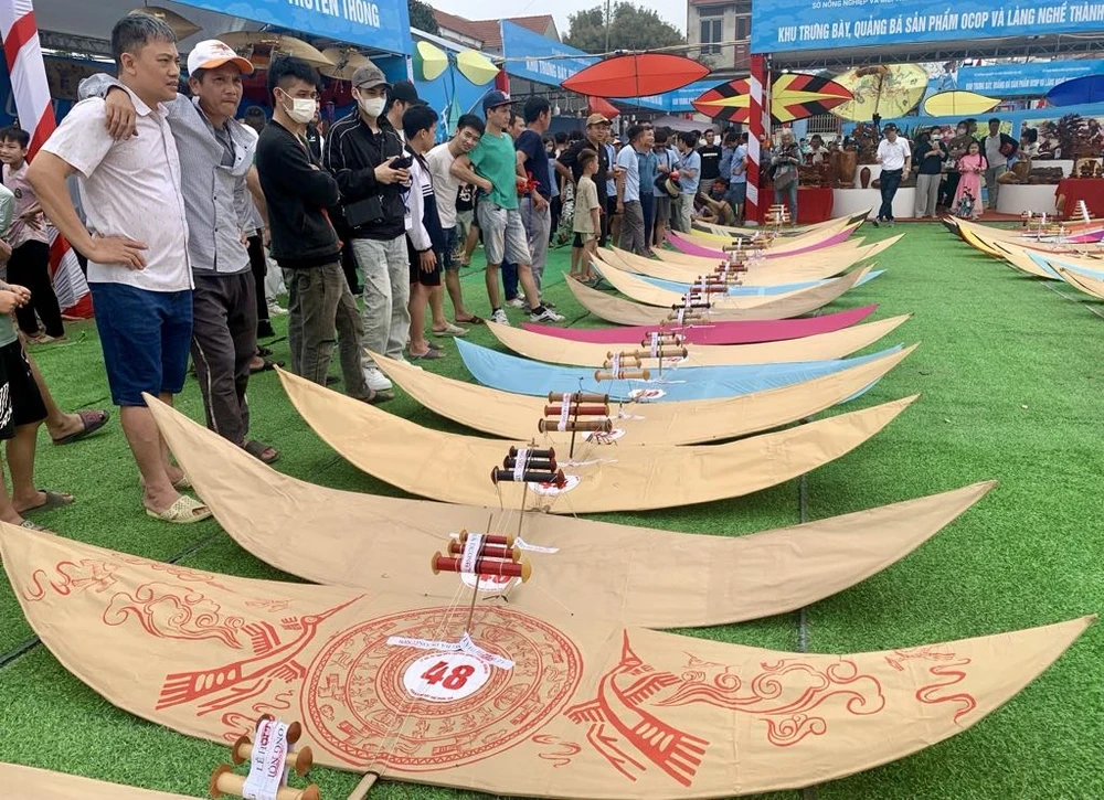 festival Cerfs-Volants duong ba noi 2_