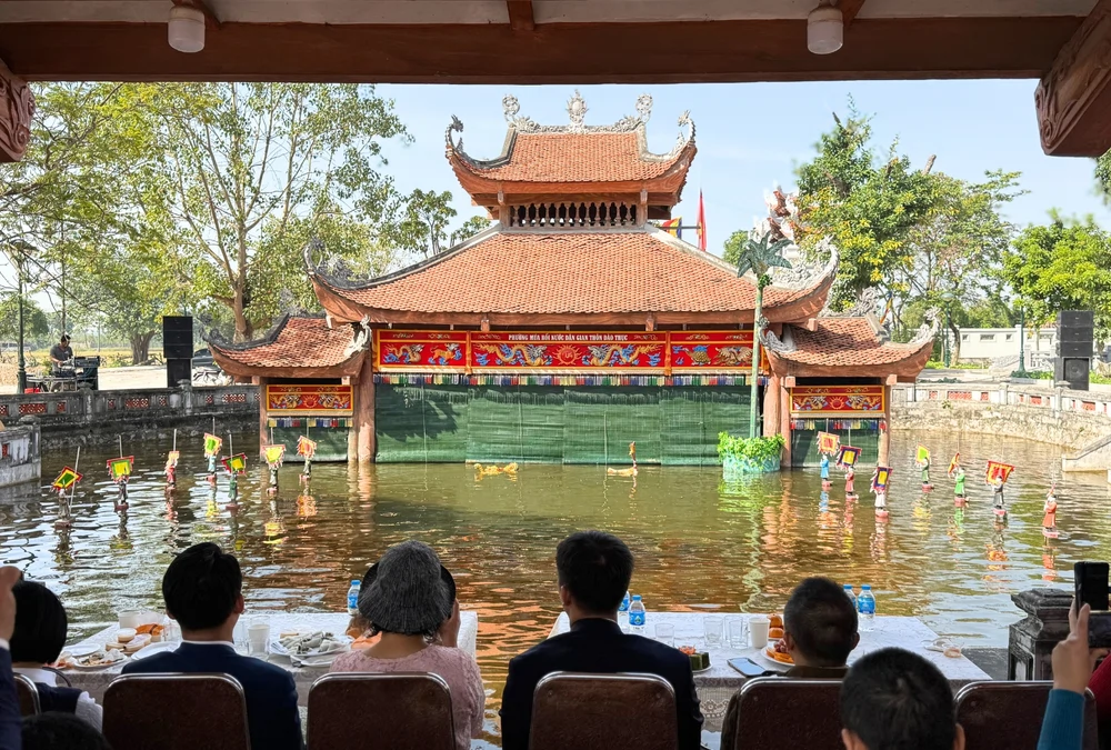 marionnettes sur l'eau 5_